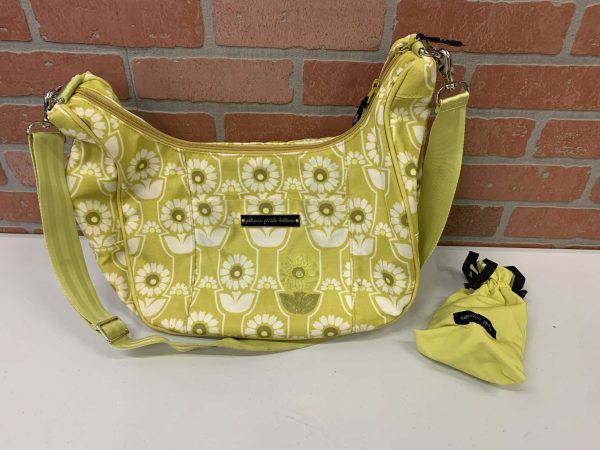 Petunia Pickle Bottom Touring Tote For Sale