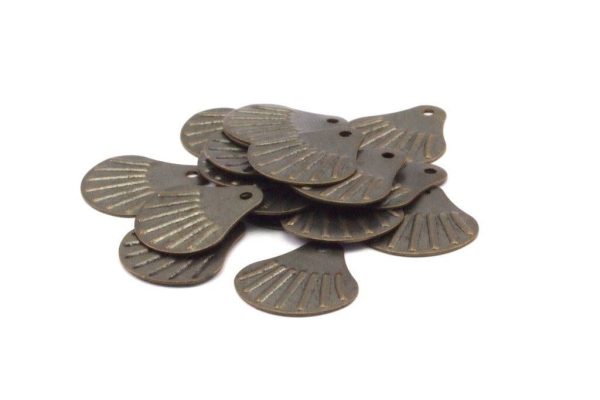 Antique Brass Shell, 20 Antique Brass Shell Connectors (15x13.5mm) K164 Online now - Image 2